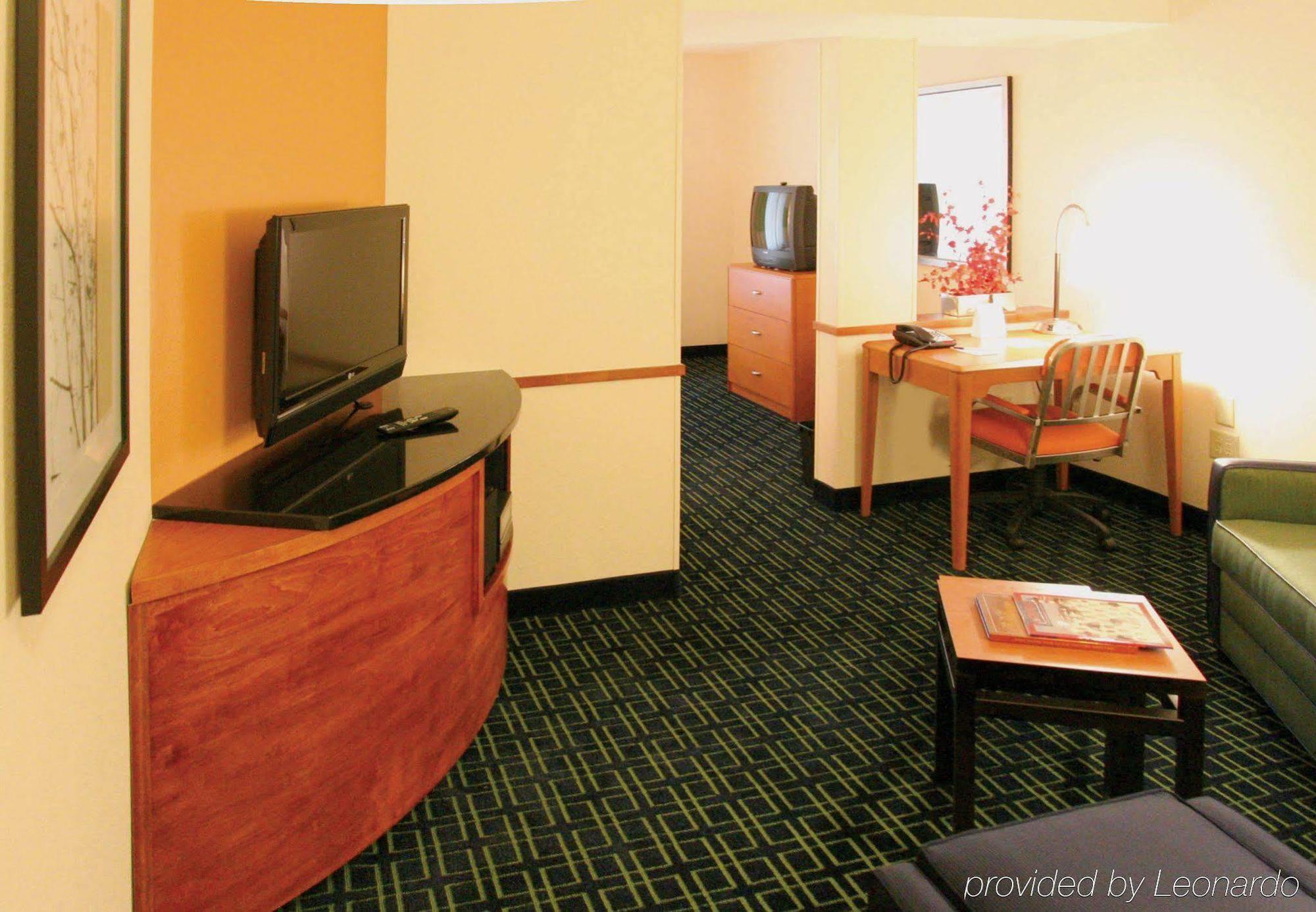 Fairfield Inn & Suites Hilton Head Island Bluffton Rum bild